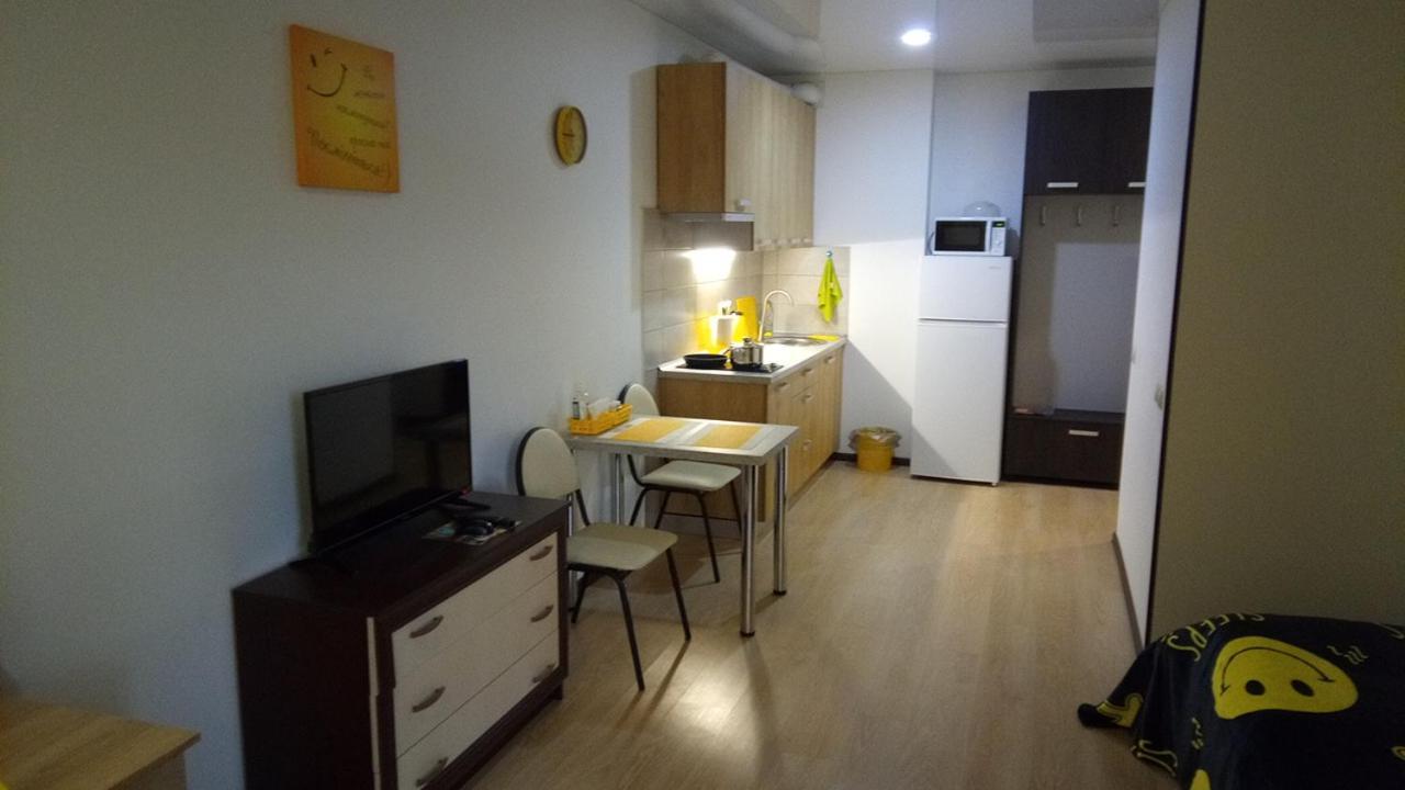 Positive Smile Studio Apartment In The Colorful Comfort Town Residental Complex. Kt-06. Kijów Zewnętrze zdjęcie