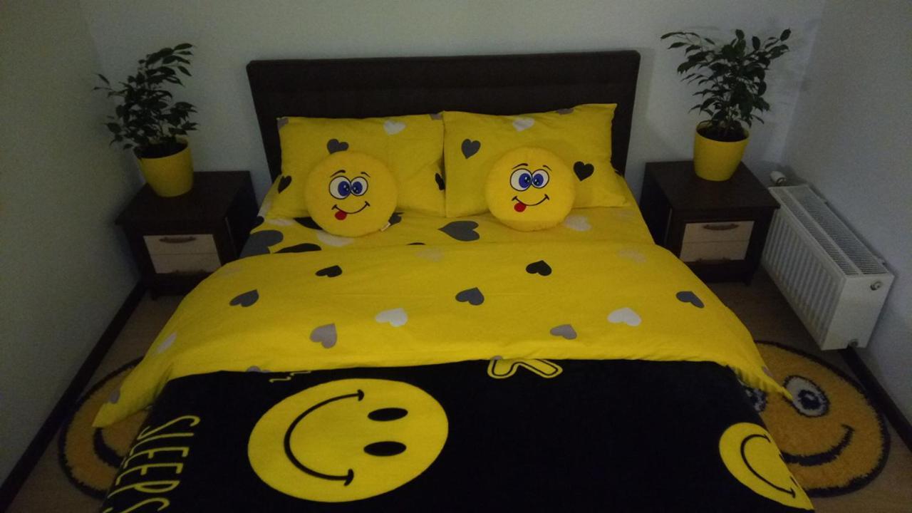 Positive Smile Studio Apartment In The Colorful Comfort Town Residental Complex. Kt-06. Kijów Zewnętrze zdjęcie