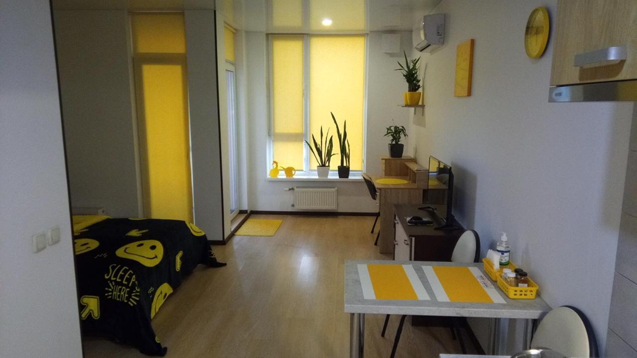 Positive Smile Studio Apartment In The Colorful Comfort Town Residental Complex. Kt-06. Kijów Zewnętrze zdjęcie